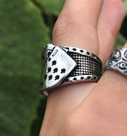Cards Ring